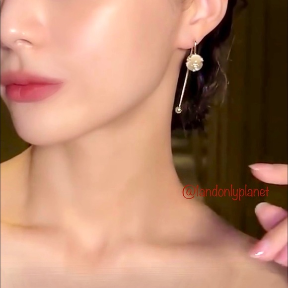 Jewelry - Opal Dangle Swing Gold Statement Drop Earrings, 🌹HP🌹 ✨NEW✨